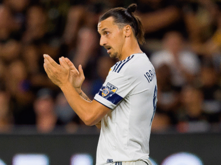 Ibrahimovic recauda fondos para hospitales italianos