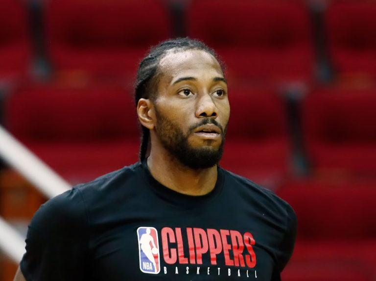 Kawhi Leonard fue ovacionado en Toronto (video)