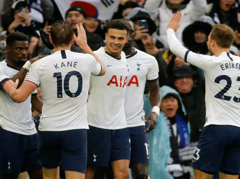 Kane y Dele Alli remontaron para el Tottenham