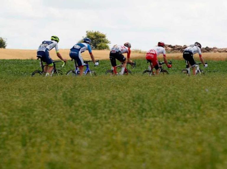 El Arkea, equipo de Nairo Quintana. invitado al Tour de Francia