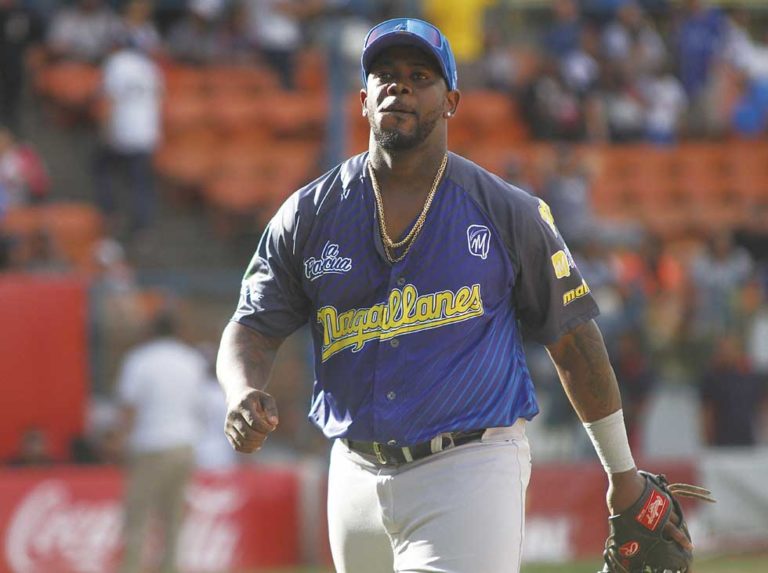 Adonis García se une al nido larense