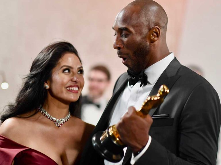 Esposa de Kobe Bryant demandó compañía de helicóptero