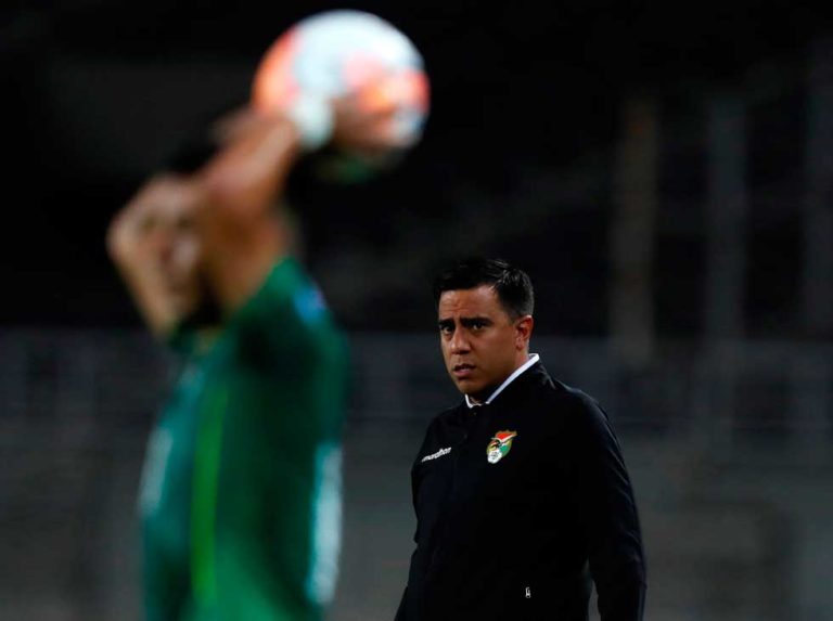 Bolivia de César Farías  contra la garra charrúa