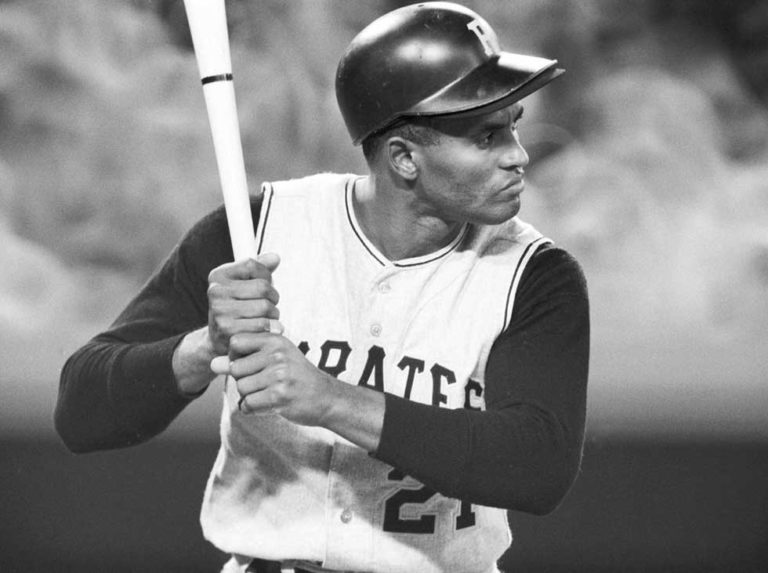 Proponen retirar número 21 de Clemente
