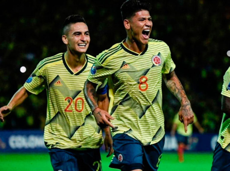 Colombia se reivindicó  al aplastar 4-0 a Ecuador