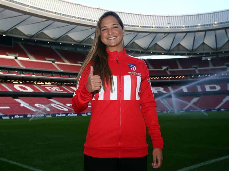 Deyna Castellanos dio el salto