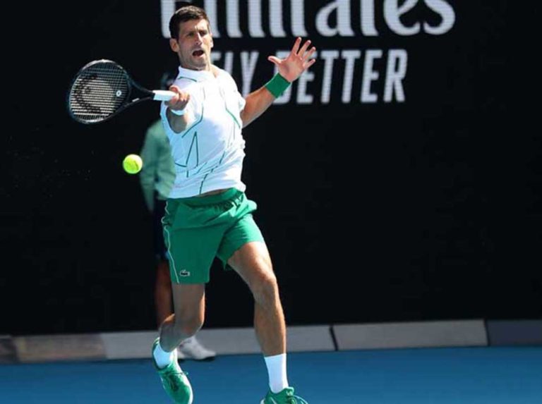 Djokovic minimiza a Nishioka y pasa octavos