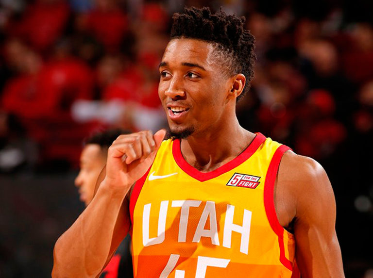 Mitchell dirige la quinta victoria seguida de los Jazz