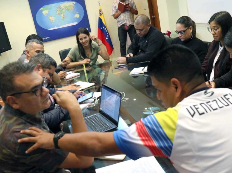 Esgrima sigue en lucha por sus cupos a Tokio