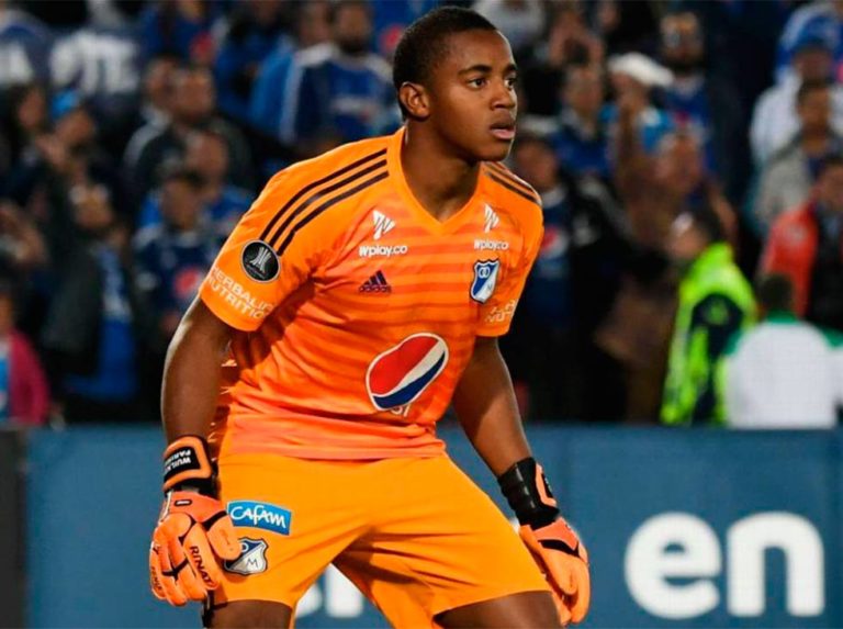 Suspenden de manera temporal la liga colombiana de fútbol por el coronavirus