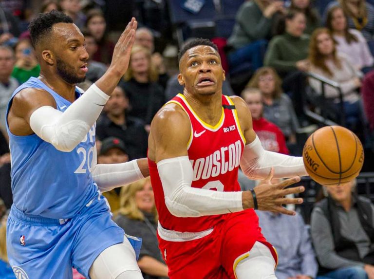 Westbrook logra su mejor anotación en victoria de los Rockets