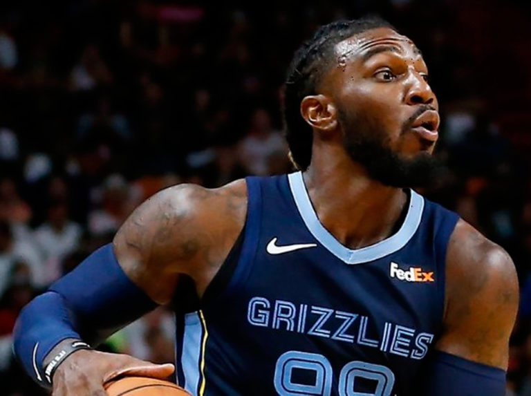 Crowder lideró la victoria de los Grizzlies