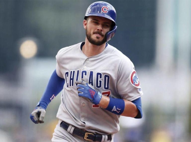 Ross espera que Bryant siga con los Cachorros