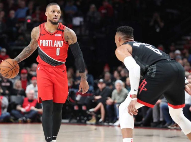 Lillard logra triple-doble en victoria de los Trail Blazers