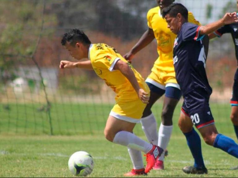 Llaneros de Guanare  camina sobre la cornisa
