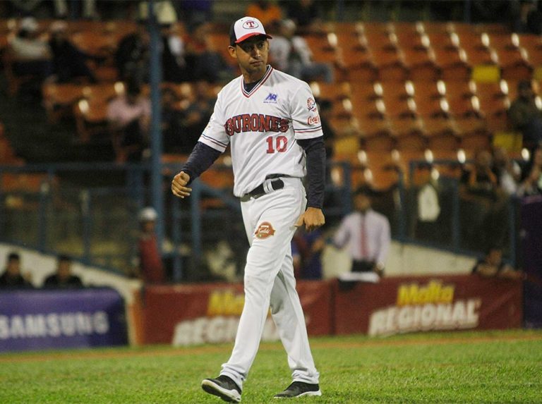 LVBP suspende a Renny Osuna por 10 juegos