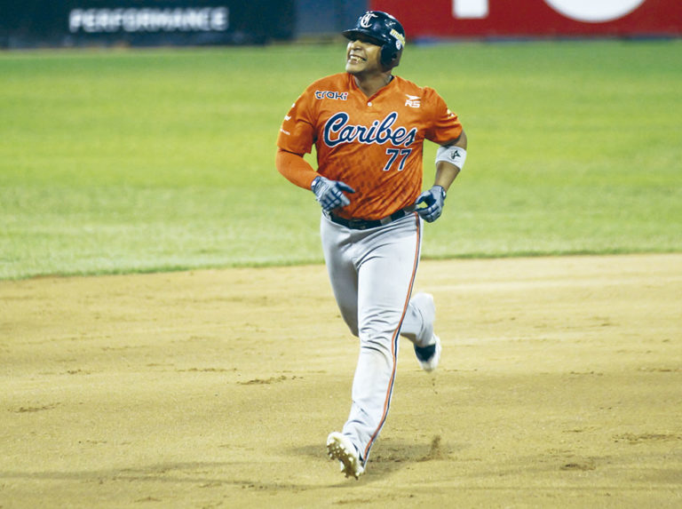 René Reyes sigue dando la hora a sus 41 años
