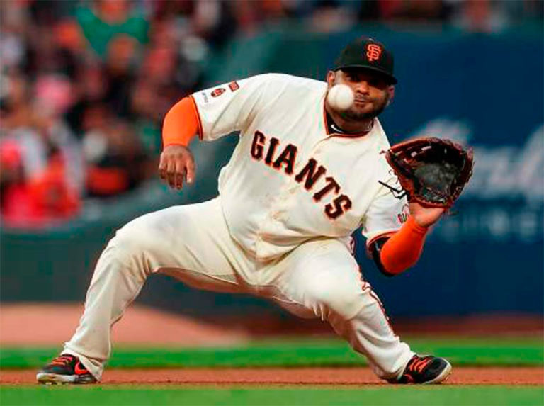 El Panda Sandoval desea retirarse vestido de Gigante