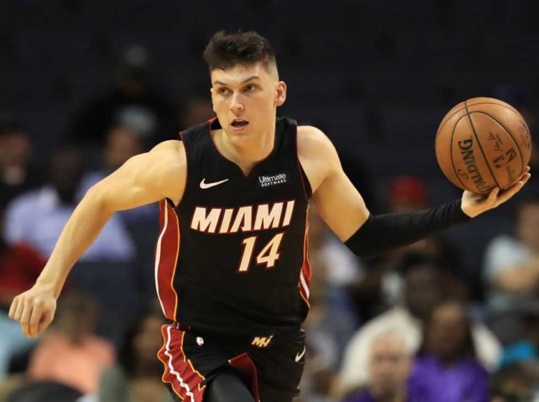 Herro condujo el ataque de los Heat