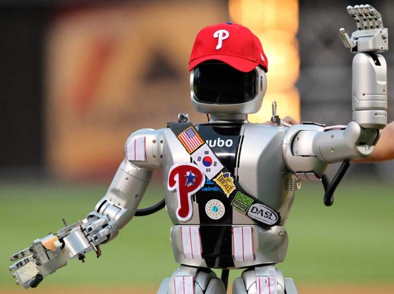 Comisionado insiste en umpires robots