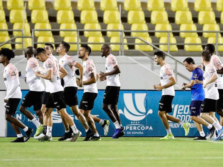 Valencia busca derrotar al Real Madrid