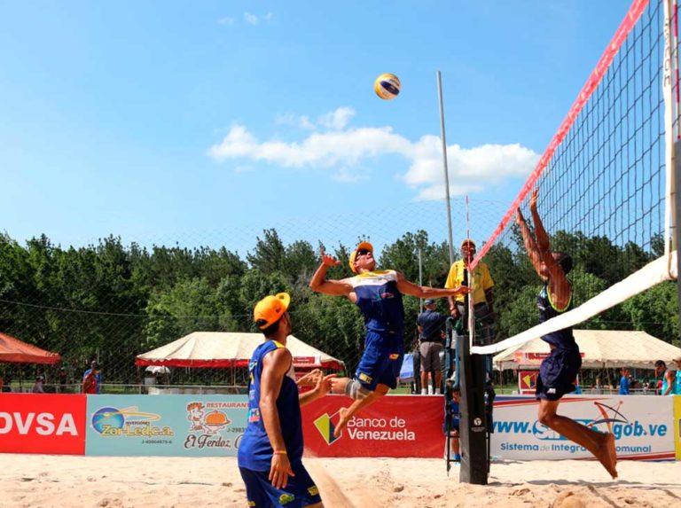 Voleibol de playa sigue en su ruta a Tokio 2020