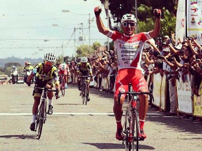 Colombiano Restrepo ganó quinta etapa de la Vuelta