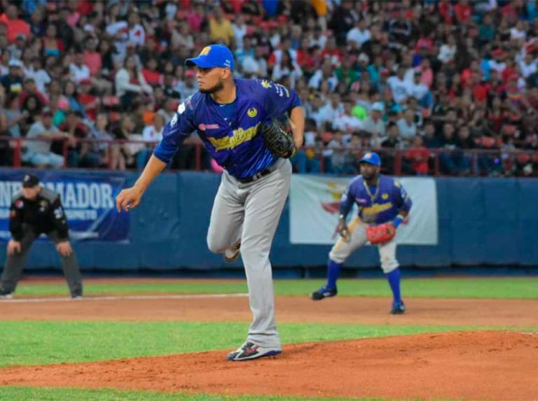 Yohan Pino fue el mejor pitcher de la temporada