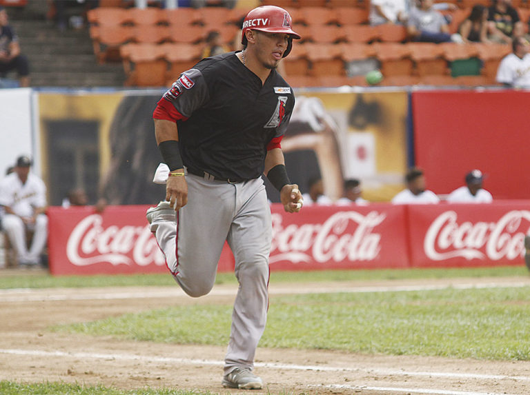 Arcia y Quevedo serán  alternados en la final