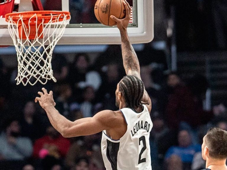 Duelo entre Kawhi Leonard y Brandon Ingram en el ‘NBA Saturdays’
