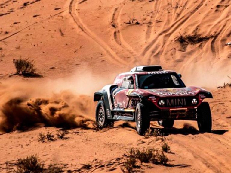 Carlos Sainz enfila su tercer Dakar y Ricky Brabec su primero