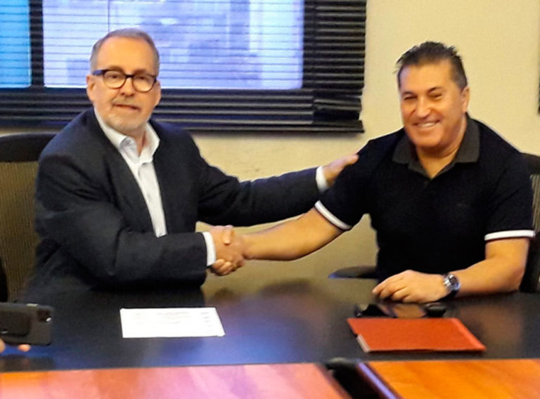 Laureano González oficializó a José Peseiro como DT de la Vinotinto