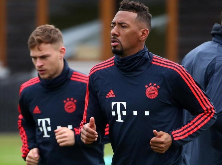 Plantilla y mandos del Bayern Múnich se rebajan el sueldo un 20 %