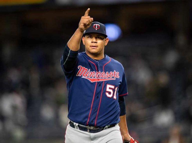 Brusdar Graterol demora integración a los Dodgers
