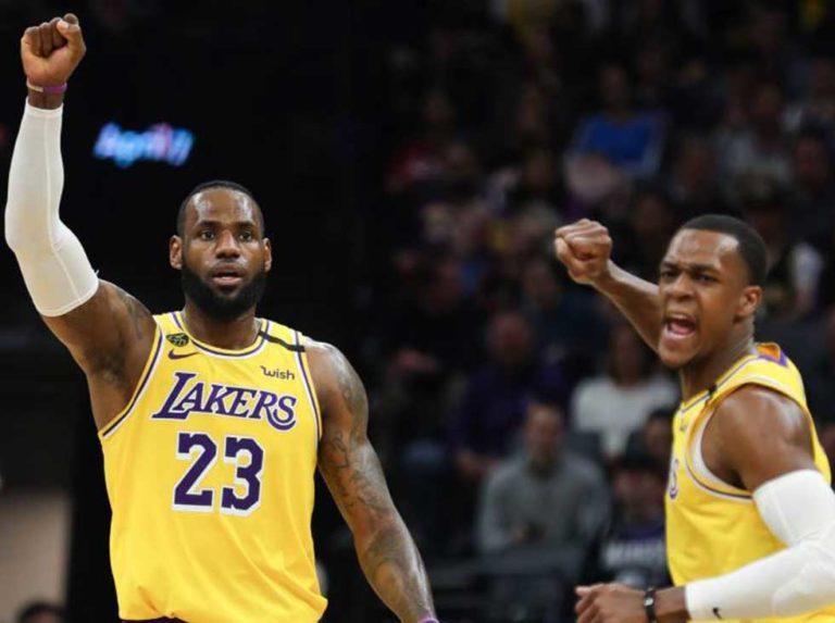 LeBron selló triple-doble ante Sacramento