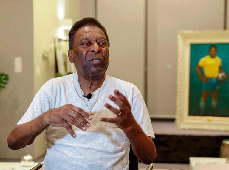 El Rey Pelé asegura  que se siente “bien”