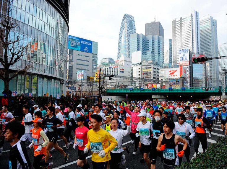Piden a chinos no correr en el Maratón de Tokio