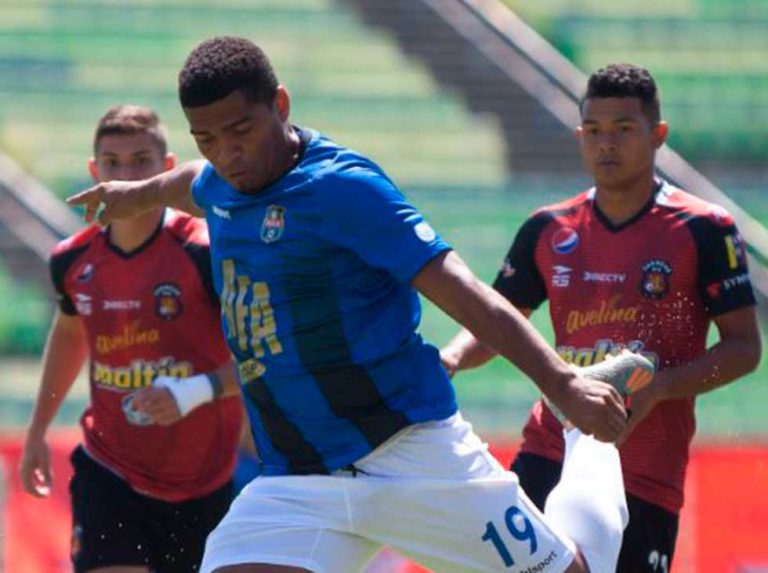 Zulia sacudió la plantilla con tres sorpresivos despidos