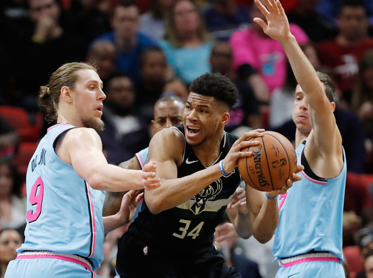 Heat defendió y le ganó a los Bucks de Antetokounmpo