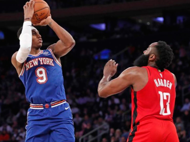 Knicks terminan con racha de seis victoria de los Rockets