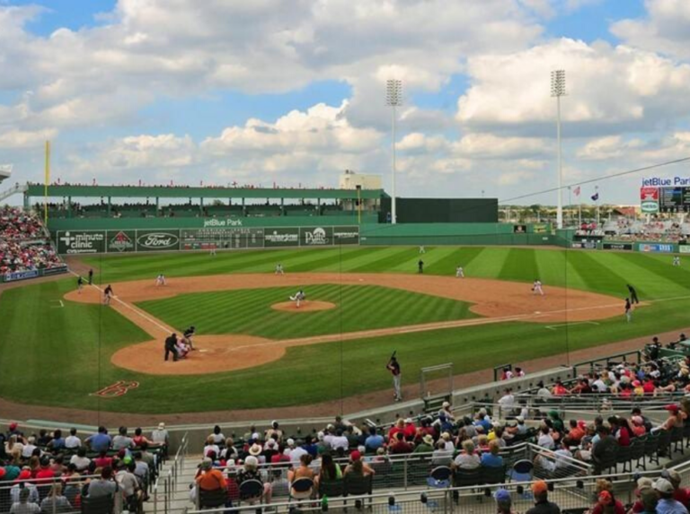 Boston cerró complejo en Florida tras positivo de varios jugadores