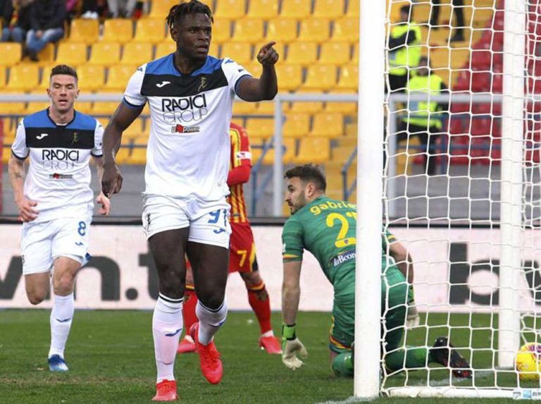 Duván selló triplete en goleada del Atalanta al Lecce