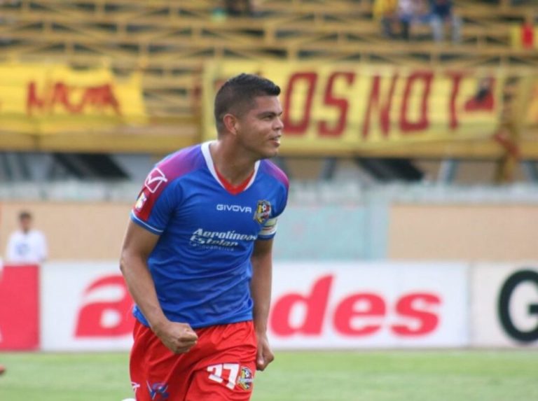Edder Farías de los refuerzos más importantes en el Futve