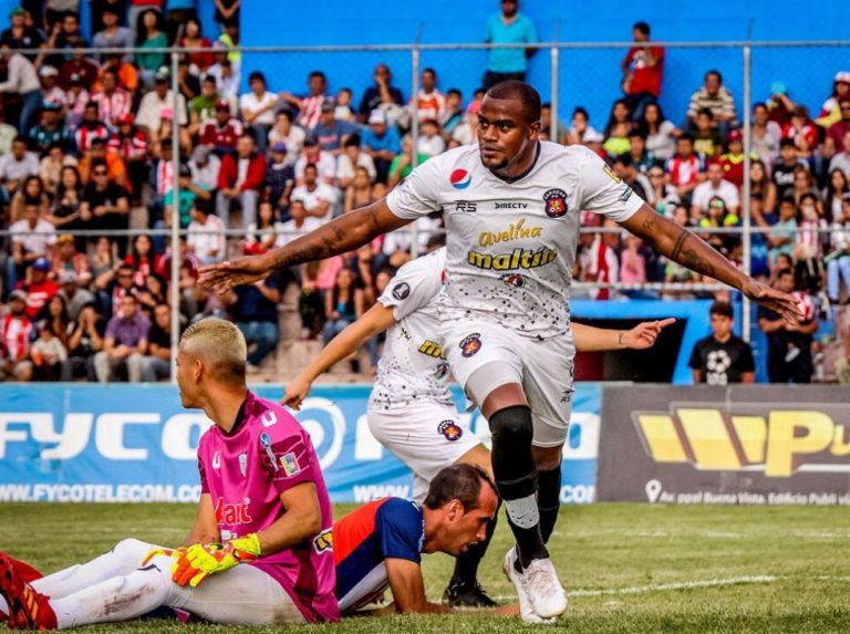 Carlos Espinoza repasó su estadía en Ecuador