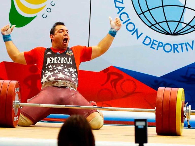 Pesas conquistaron 17 medallas en Cuba