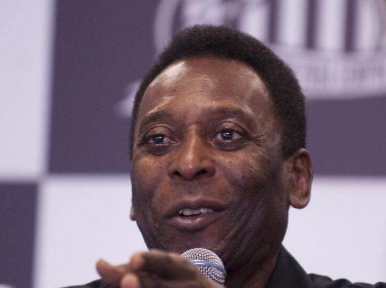 Pelé lamentó la muerte de Carrizo
