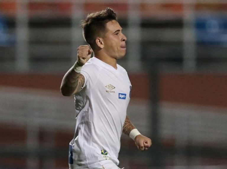 Soteldo seguirá ligado al Santos