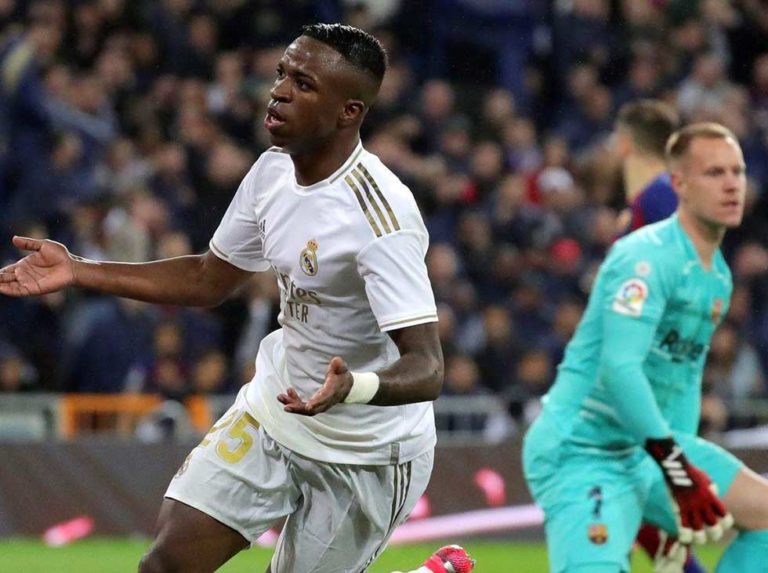 Real Madrid se quedó con el clásico y liderato