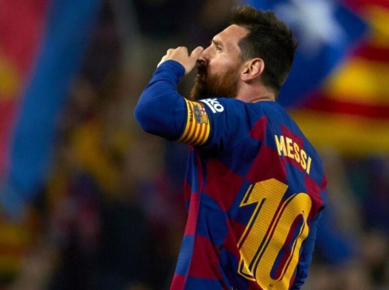 Messi donará un millón de euros al Barcelona y Argentina