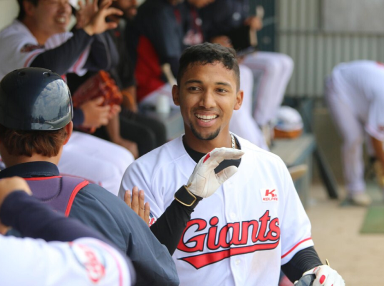 Beisbol en Corea del Sur espera iniciar temporada en mayo